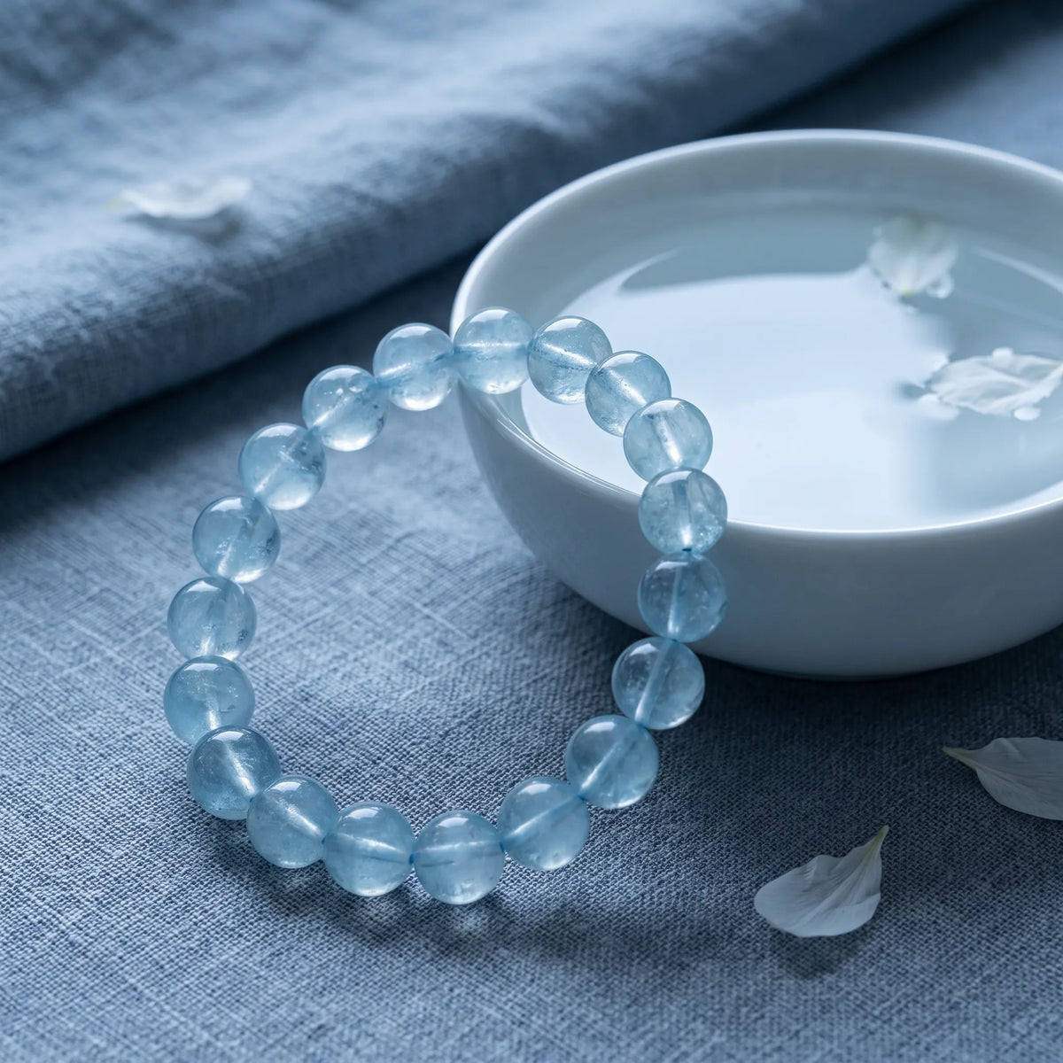 Aquamarine bracelet, alternate angle 3 — EneraField