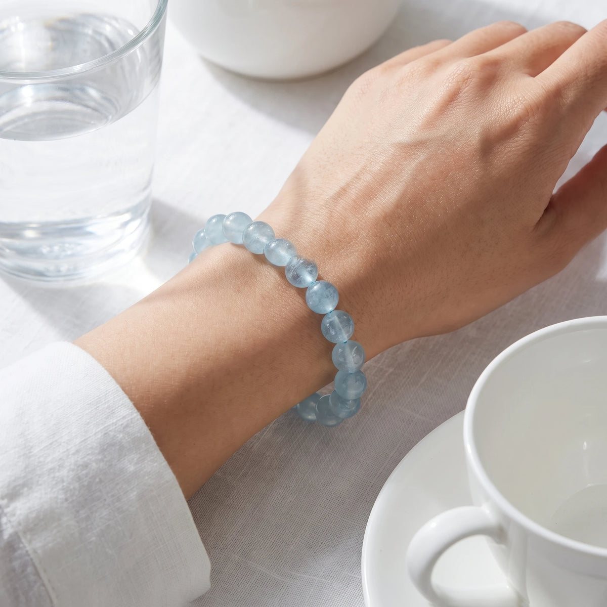 Aquamarine bracelet, alternate angle 4 — EneraField